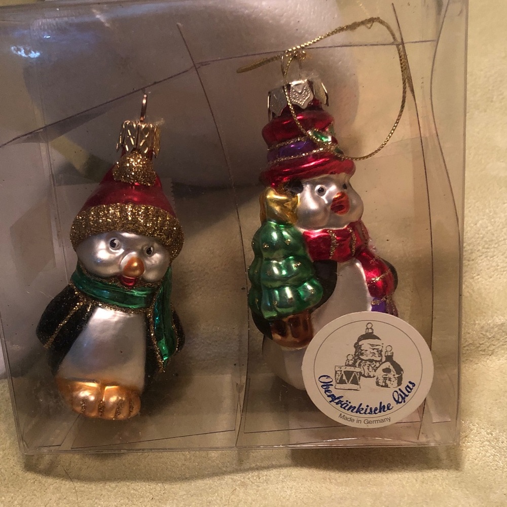 set of two glass Christmas ornaments, penguin & a snowman/Christkindlmarkt Glas